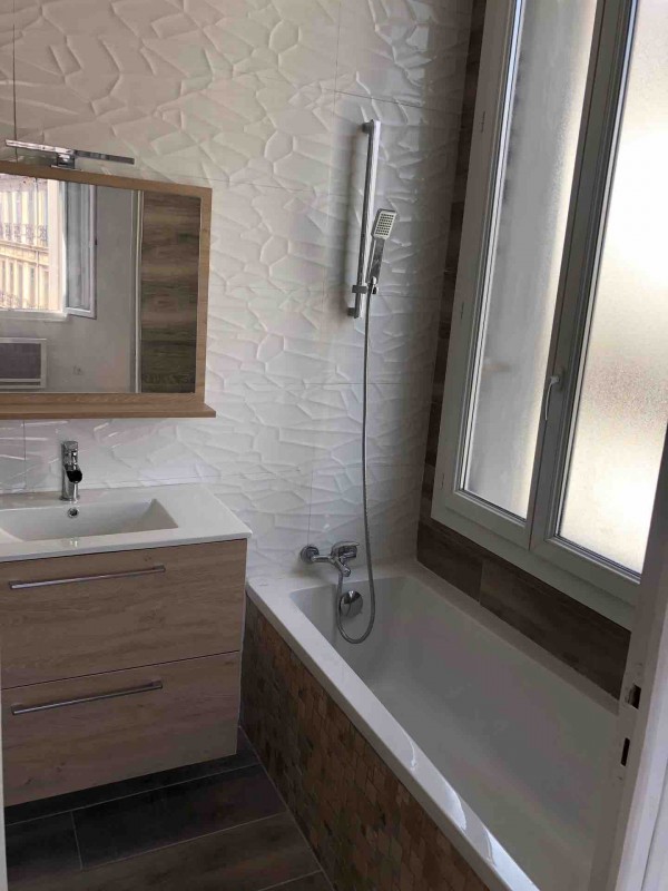 Studio d'environ 33 m² dans une résidence sécurisée secteur recherché de Marseille 13007