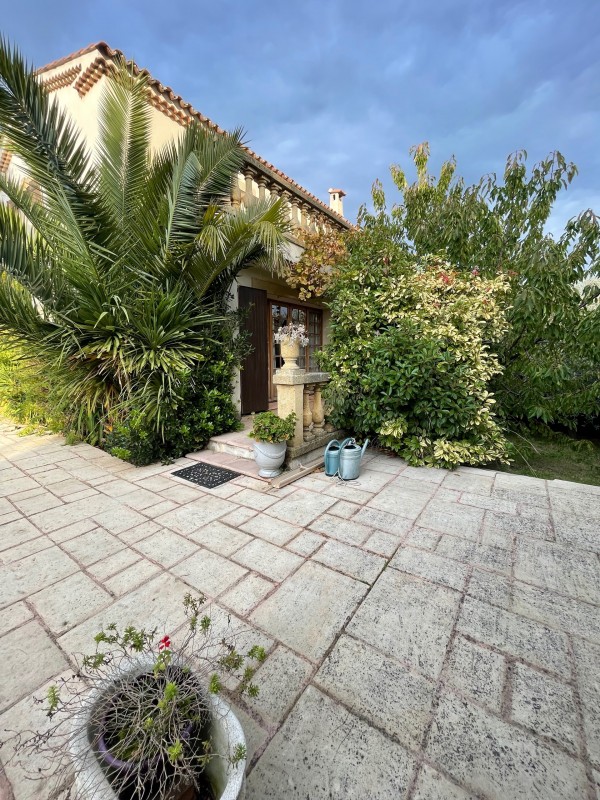 Maison type 4 de 165 m² avec piscine et garage sur une parcelle de 794 m² à Septèmes-les-Vallons limitrophe aux Pennes Mirabeau