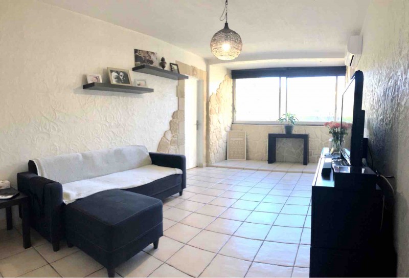 Bel appartement type 3 de 60 m² dans résidence fermé et sécurisé et dans un secteur calme du 15 ème arrondissement de Marseille