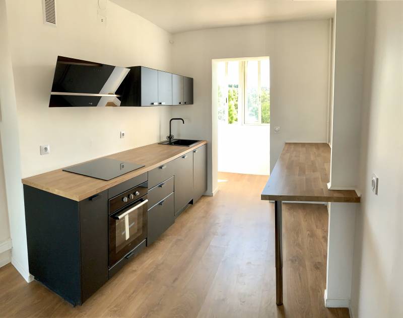 Sublime appartement type 3 traversant de 69 m² avec une vue sur l'étoile à Septemes-les-Vallons