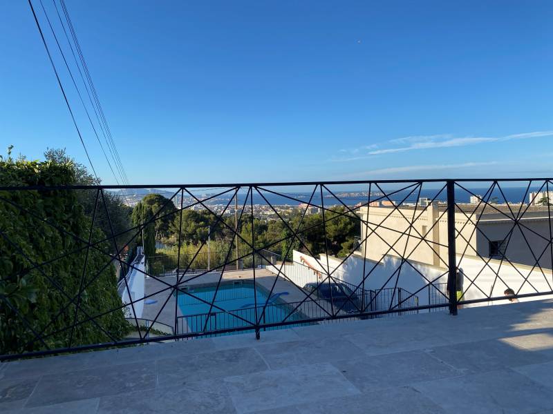 MARSEILLE 13015 les Borels, maison 150 m² avec piscine et vue mer