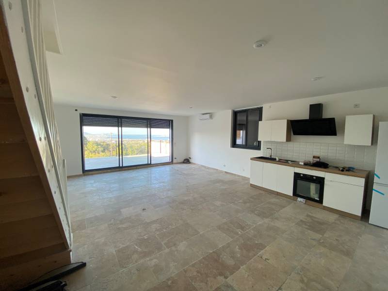 MARSEILLE 13015 les Borels, maison 150 m² avec piscine et vue mer